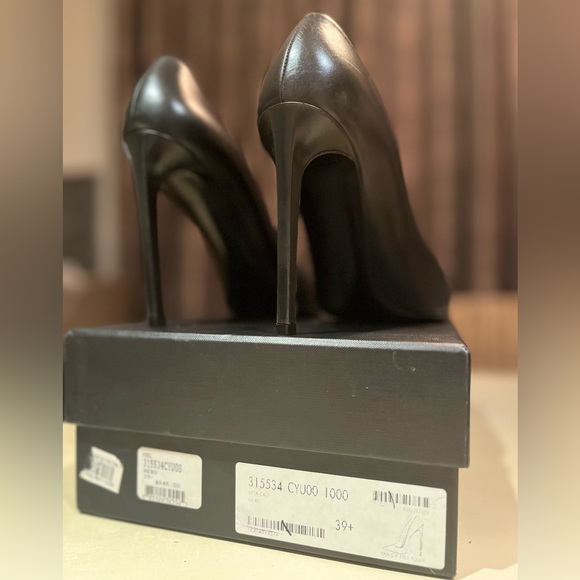 YVES SAINT LAURENT PARIS 105 Pumps CLASSIC Black Seta Calf YSL 39.5 w/Box & Bag - Picture 3 of 14